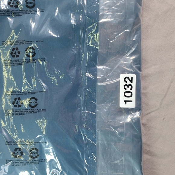 Peter Millar Shirt Mens XL Blue  Summer Comfort Stretch Yellowstone Club Golf - Picture 9 of 10